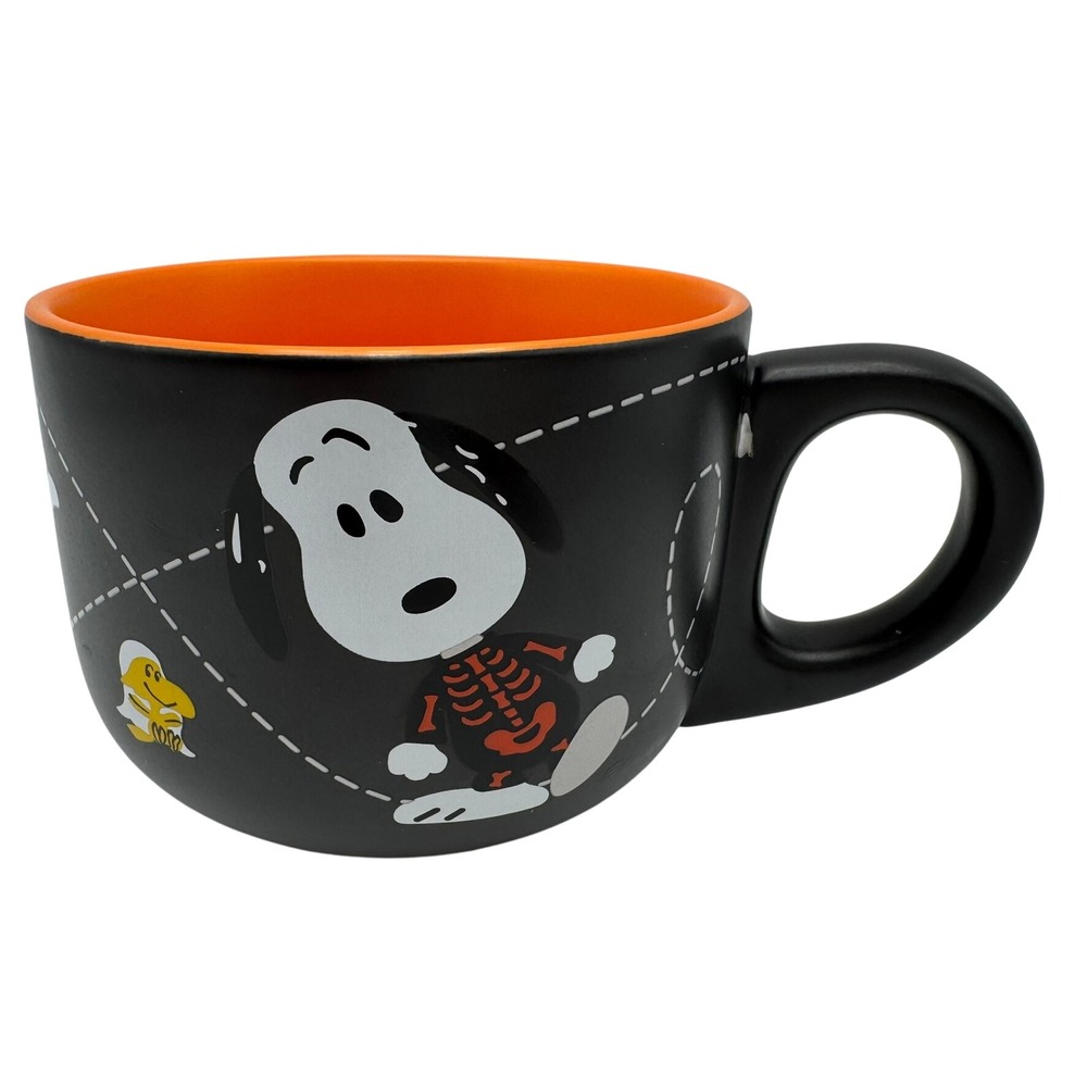 HALLMARK 2022 Peanuts Snoopy Woodstock Skeleton Ghost Halloween Coffee Mug Black
